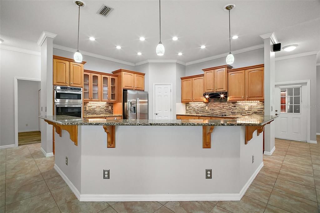 待售: $1,175,000 (4 贝兹, 3 浴室, 2765 平方英尺)