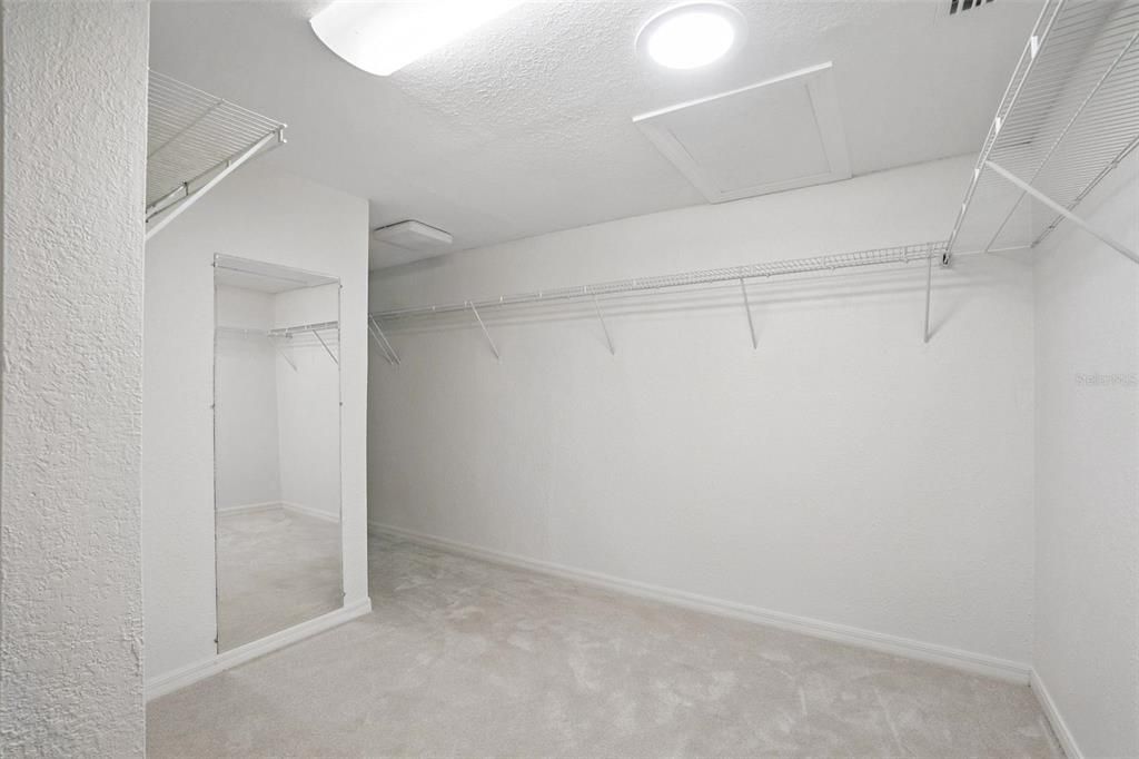 En Venta: $1,199,000 (4 camas, 4 baños, 3176 Pies cuadrados)