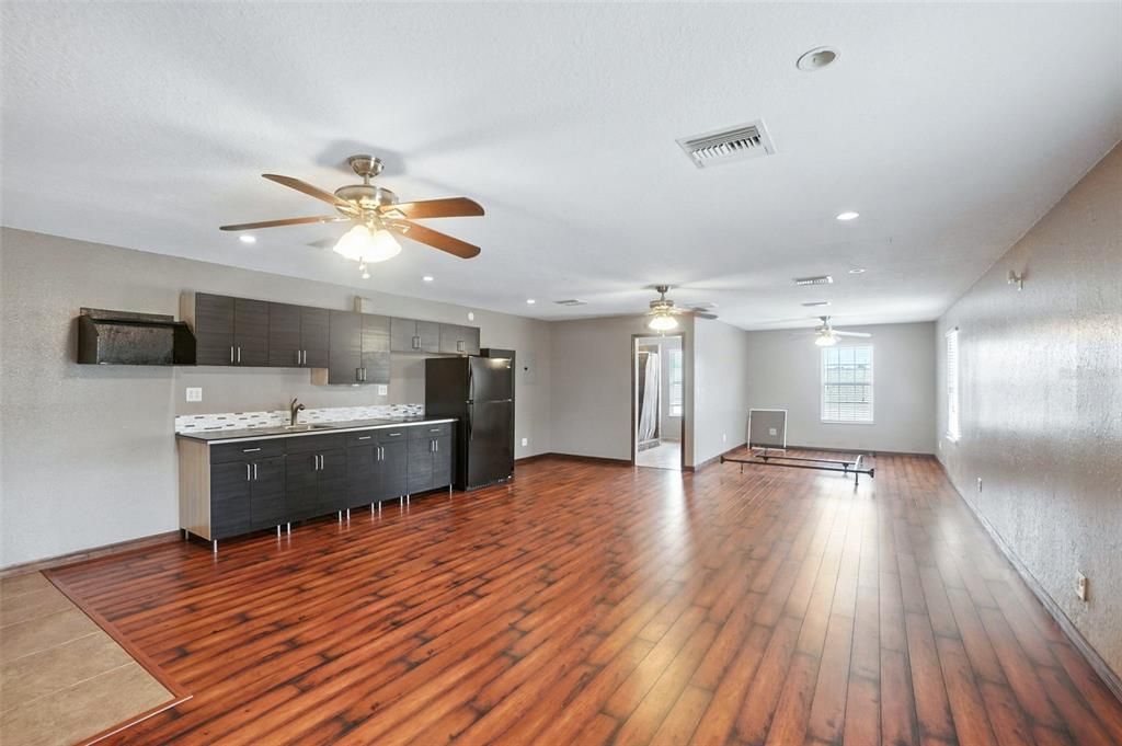 En Venta: $1,199,000 (4 camas, 4 baños, 3176 Pies cuadrados)