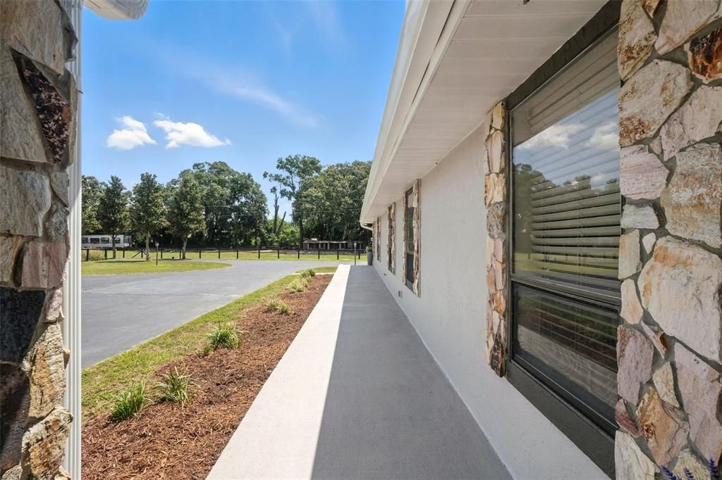 En Venta: $1,199,000 (4 camas, 4 baños, 3176 Pies cuadrados)