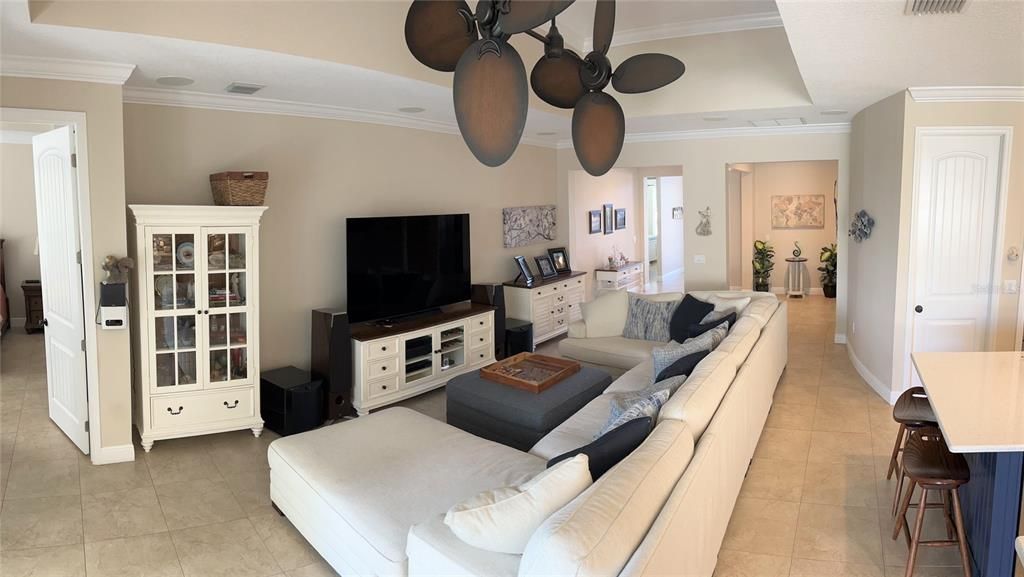 Active With Contract: $634,900 (4 beds, 2 baths, 2139 Square Feet)