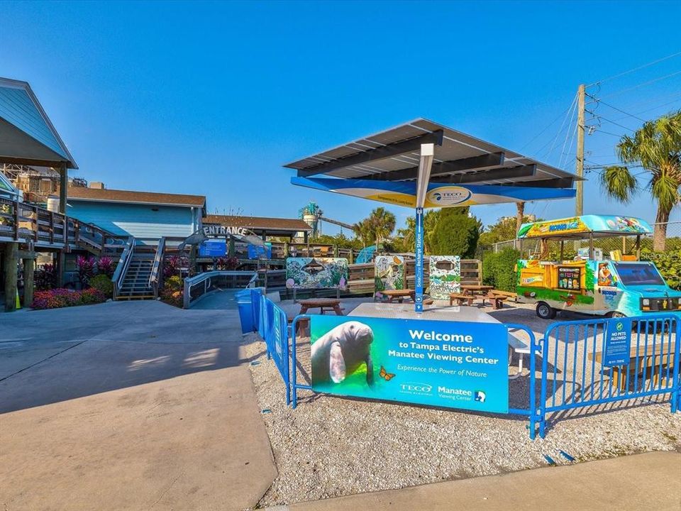 Active With Contract: $634,900 (4 beds, 2 baths, 2139 Square Feet)