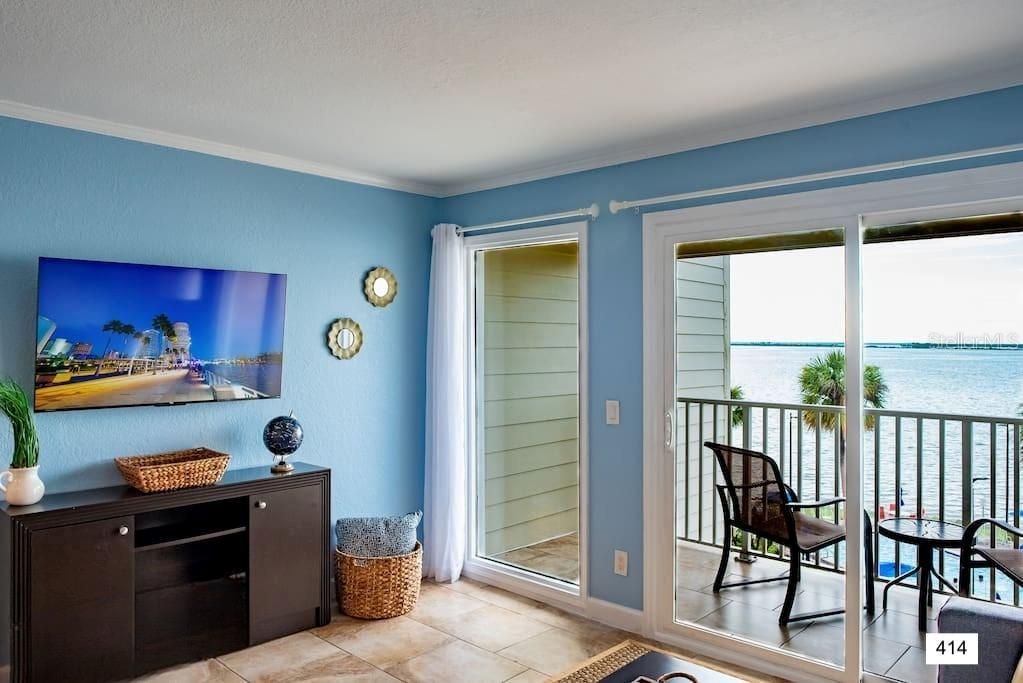 待售: $1,250,000 (5 贝兹, 0 浴室, 2668 平方英尺)