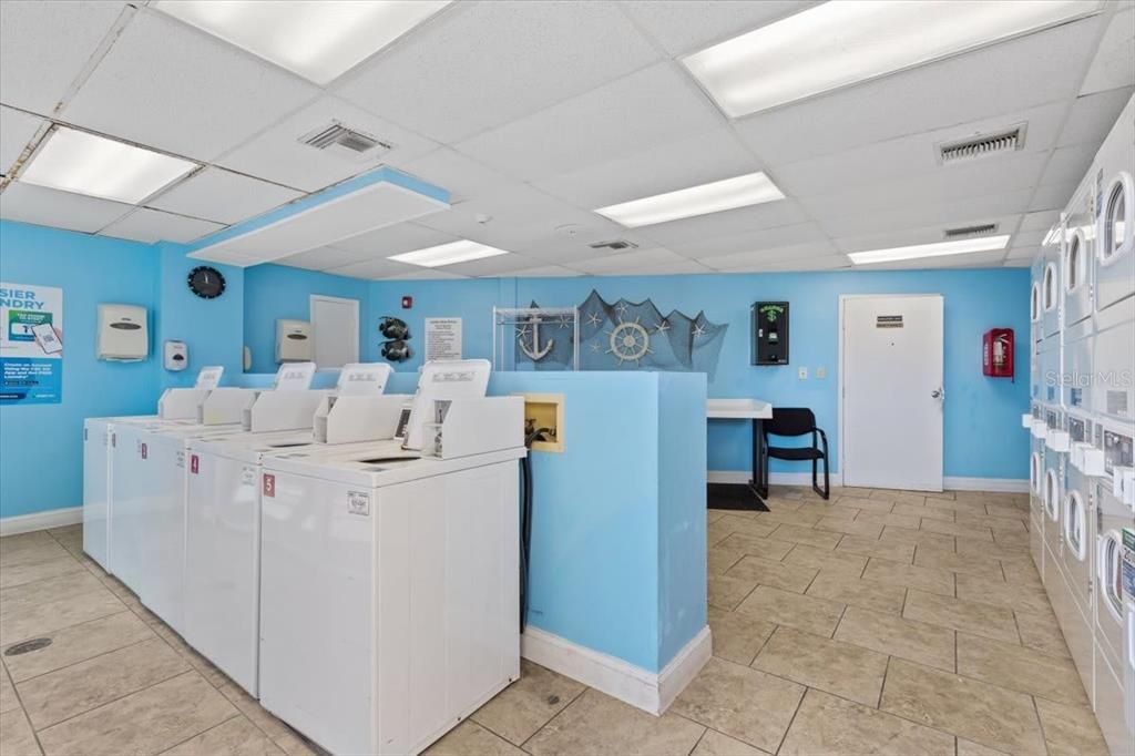 待售: $1,250,000 (5 贝兹, 0 浴室, 2668 平方英尺)