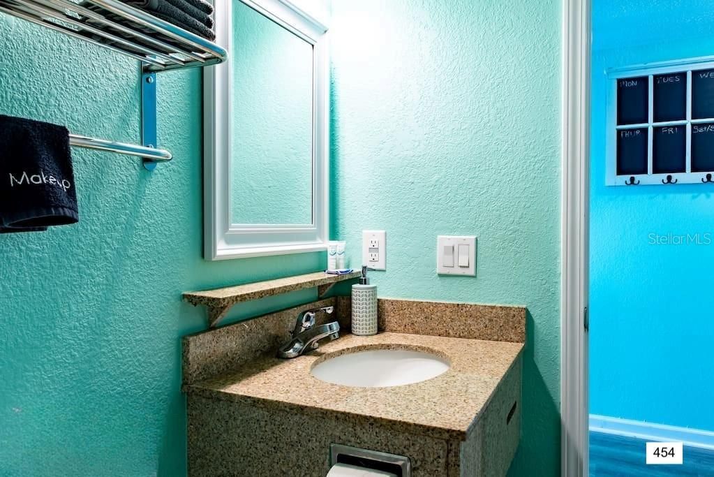 待售: $1,250,000 (5 贝兹, 0 浴室, 2668 平方英尺)