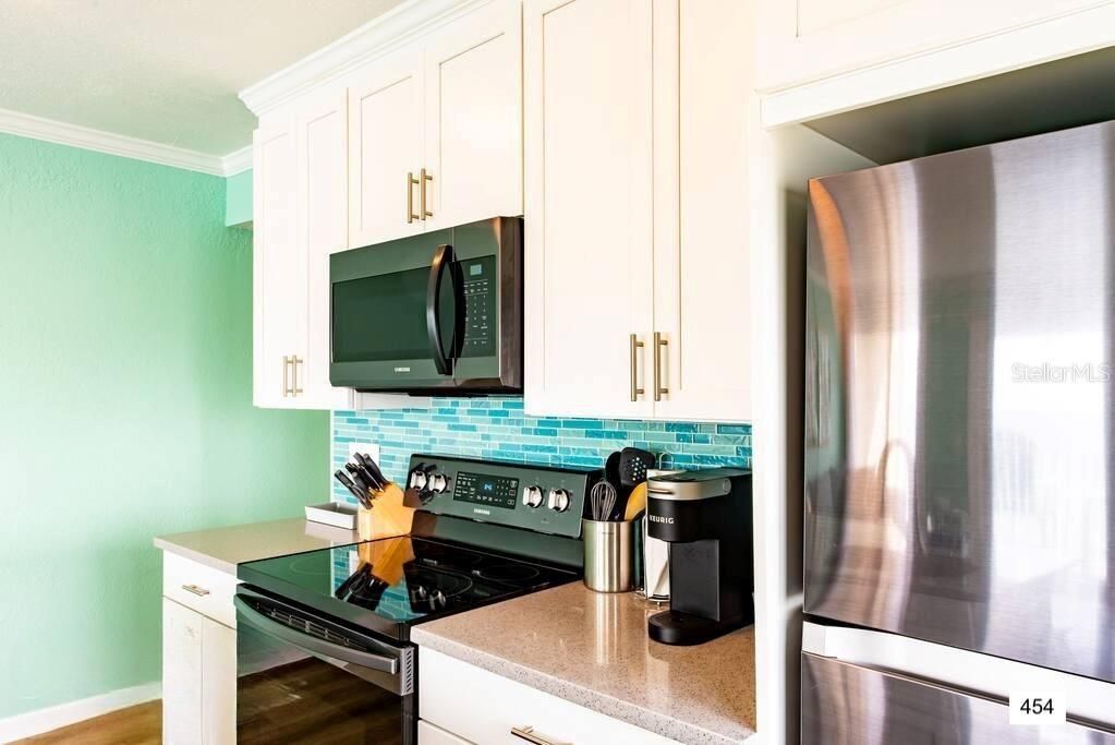 待售: $1,250,000 (5 贝兹, 0 浴室, 2668 平方英尺)