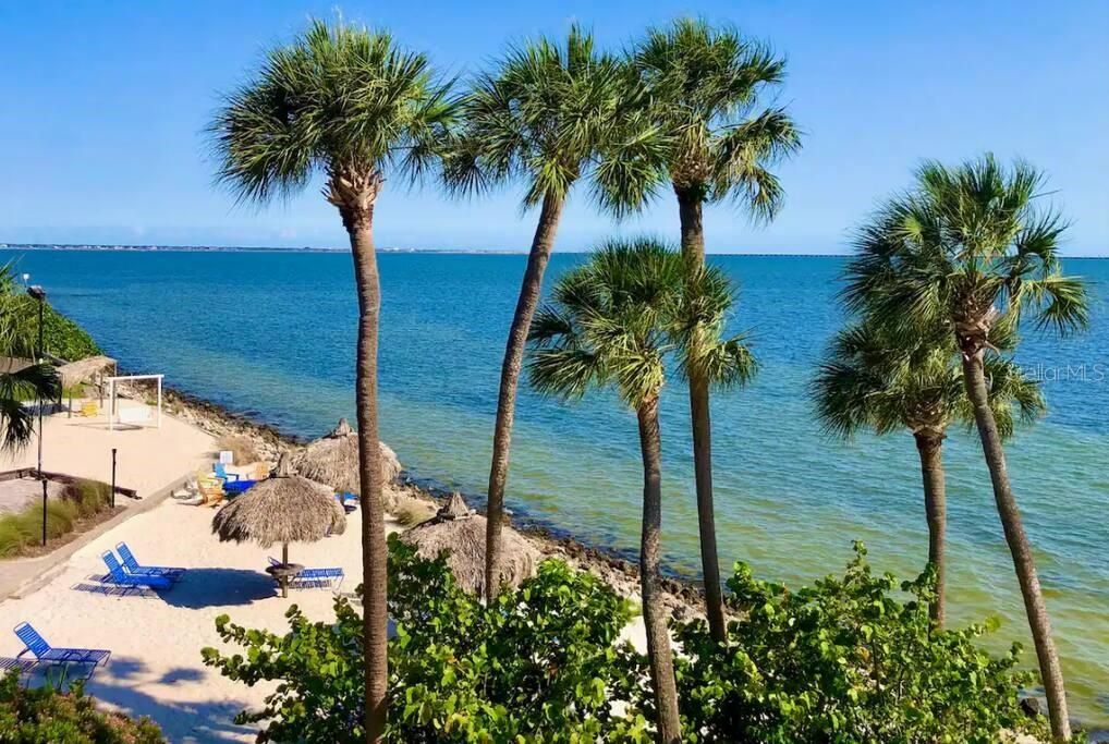 待售: $1,250,000 (5 贝兹, 0 浴室, 2668 平方英尺)