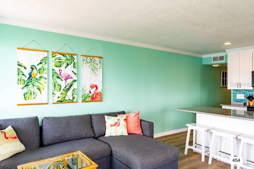 待售: $1,250,000 (5 贝兹, 0 浴室, 2668 平方英尺)