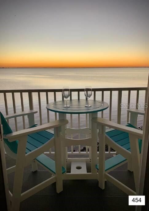 待售: $1,250,000 (5 贝兹, 0 浴室, 2668 平方英尺)