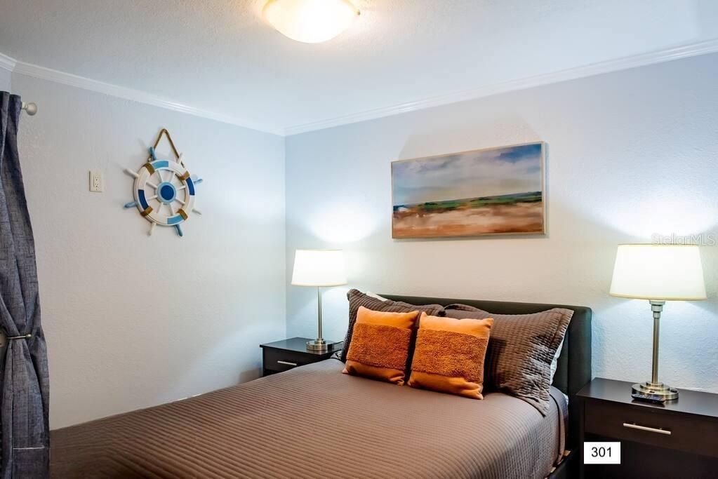 待售: $1,250,000 (5 贝兹, 0 浴室, 2668 平方英尺)