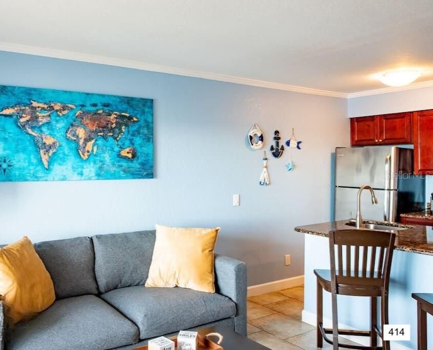 待售: $1,250,000 (5 贝兹, 0 浴室, 2668 平方英尺)