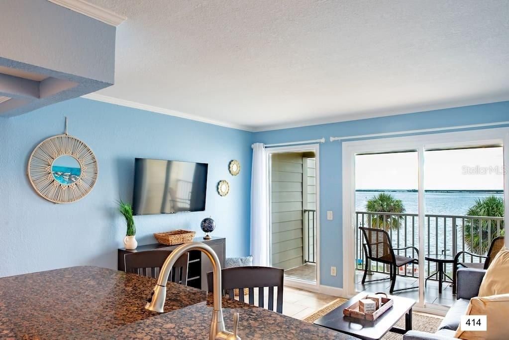 待售: $1,250,000 (5 贝兹, 0 浴室, 2668 平方英尺)