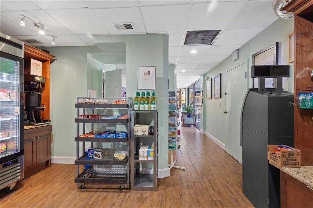 待售: $1,250,000 (5 贝兹, 0 浴室, 2668 平方英尺)