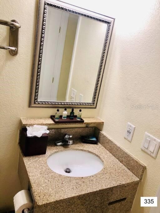 待售: $1,250,000 (5 贝兹, 0 浴室, 2668 平方英尺)