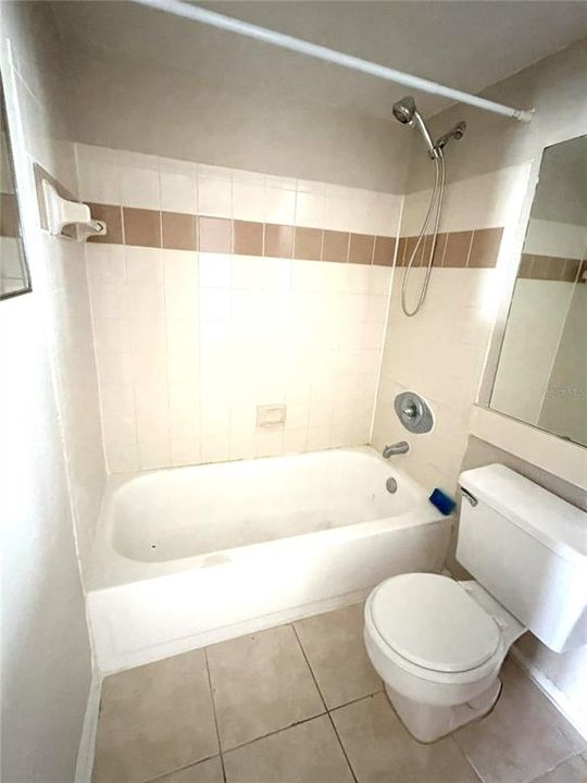 For Rent: $995 (1 beds, 1 baths, 526 Square Feet)