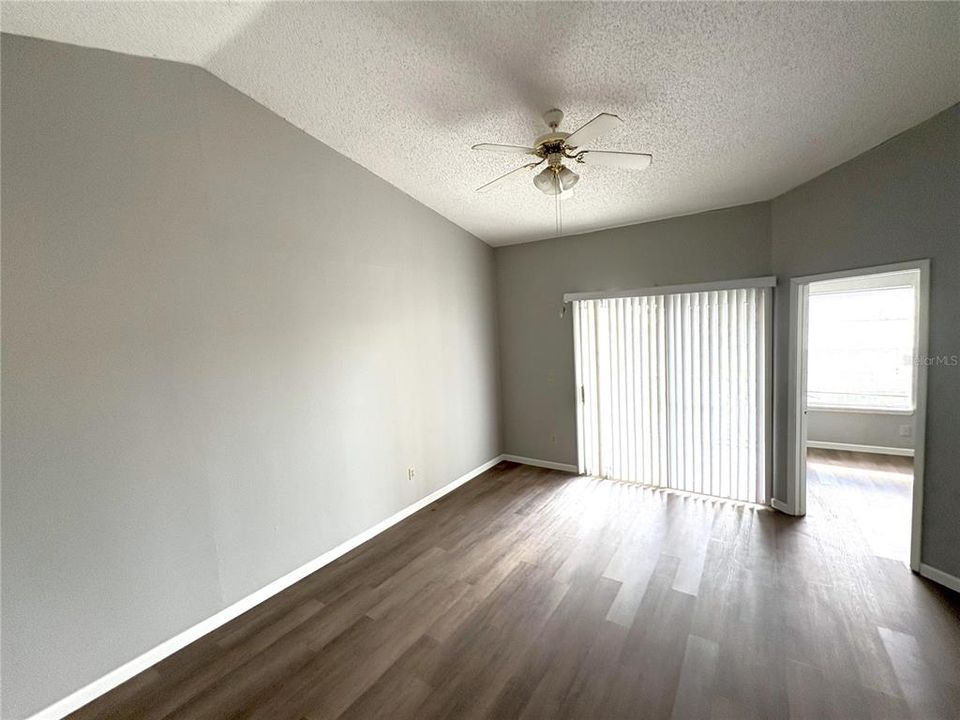 For Rent: $995 (1 beds, 1 baths, 526 Square Feet)