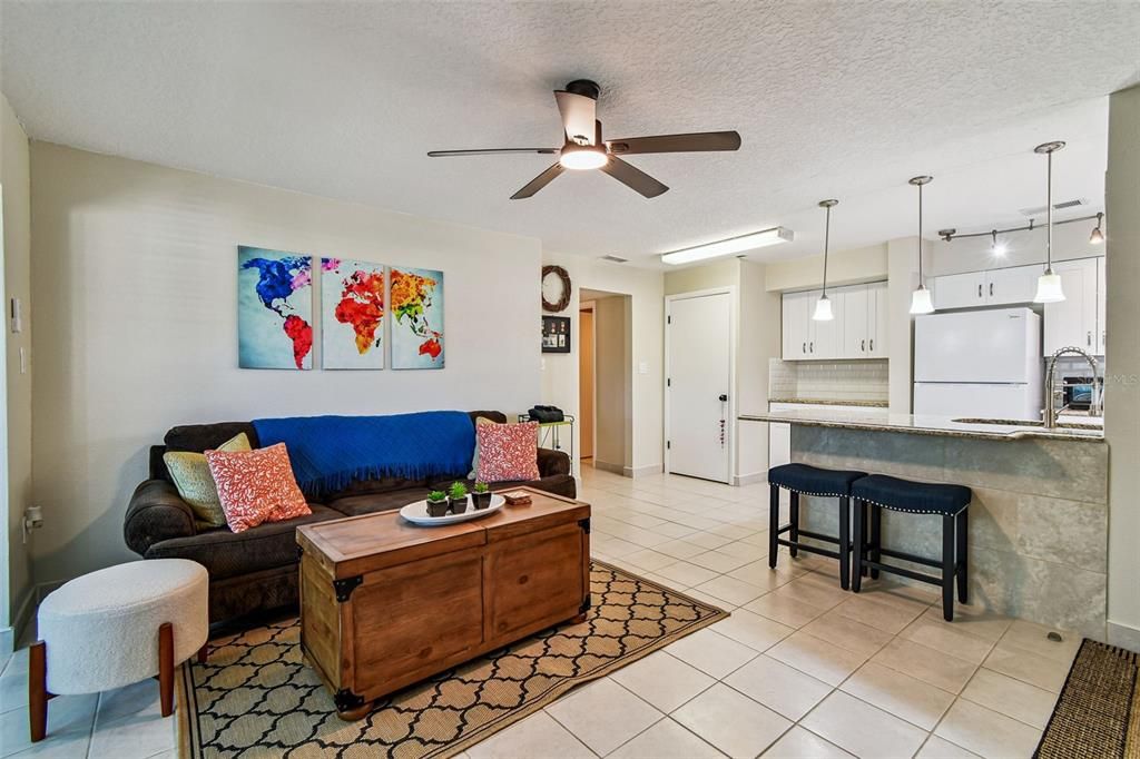 待售: $100,000 (2 贝兹, 2 浴室, 1088 平方英尺)