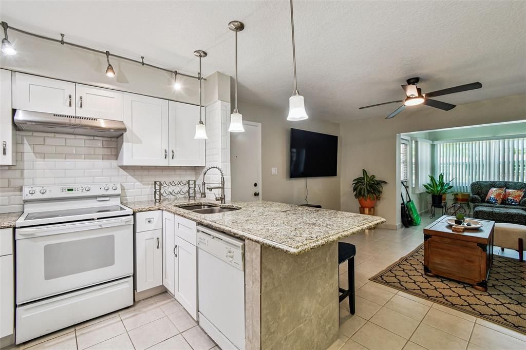 待售: $100,000 (2 贝兹, 2 浴室, 1088 平方英尺)