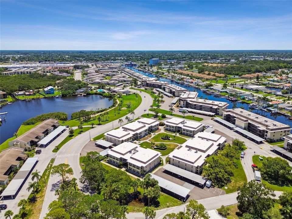 待售: $100,000 (2 贝兹, 2 浴室, 1088 平方英尺)