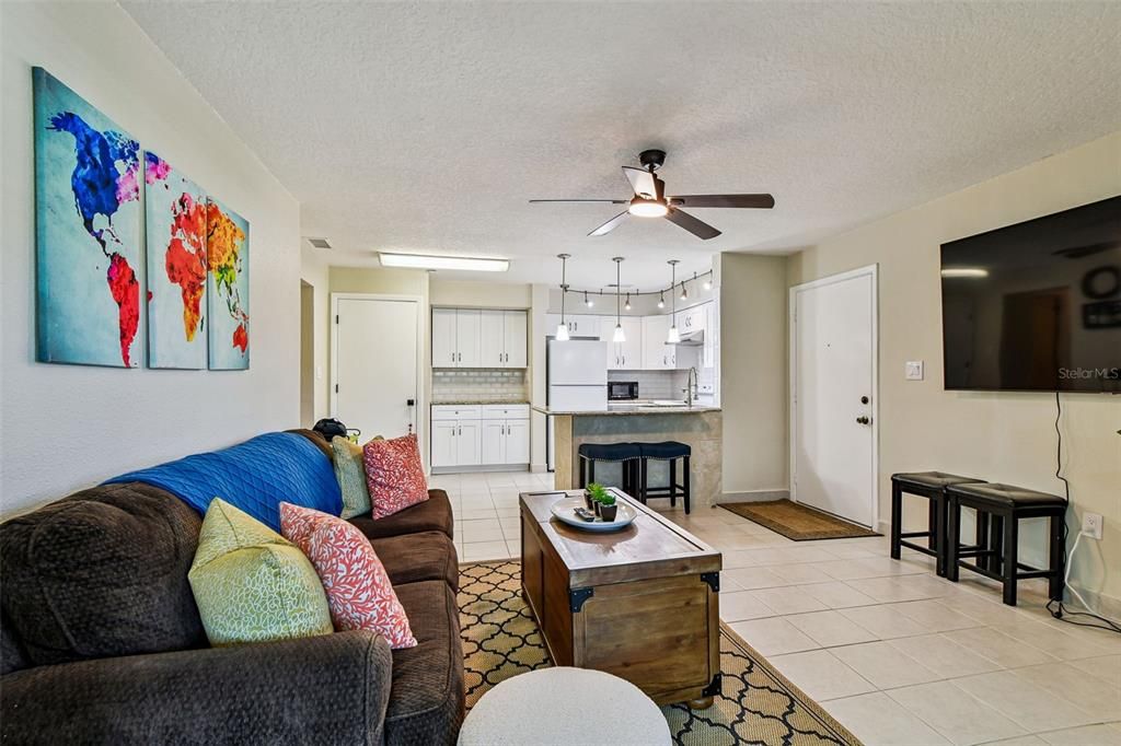 待售: $100,000 (2 贝兹, 2 浴室, 1088 平方英尺)