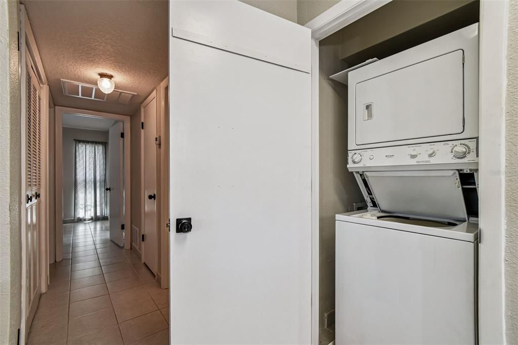 待售: $100,000 (2 贝兹, 2 浴室, 1088 平方英尺)