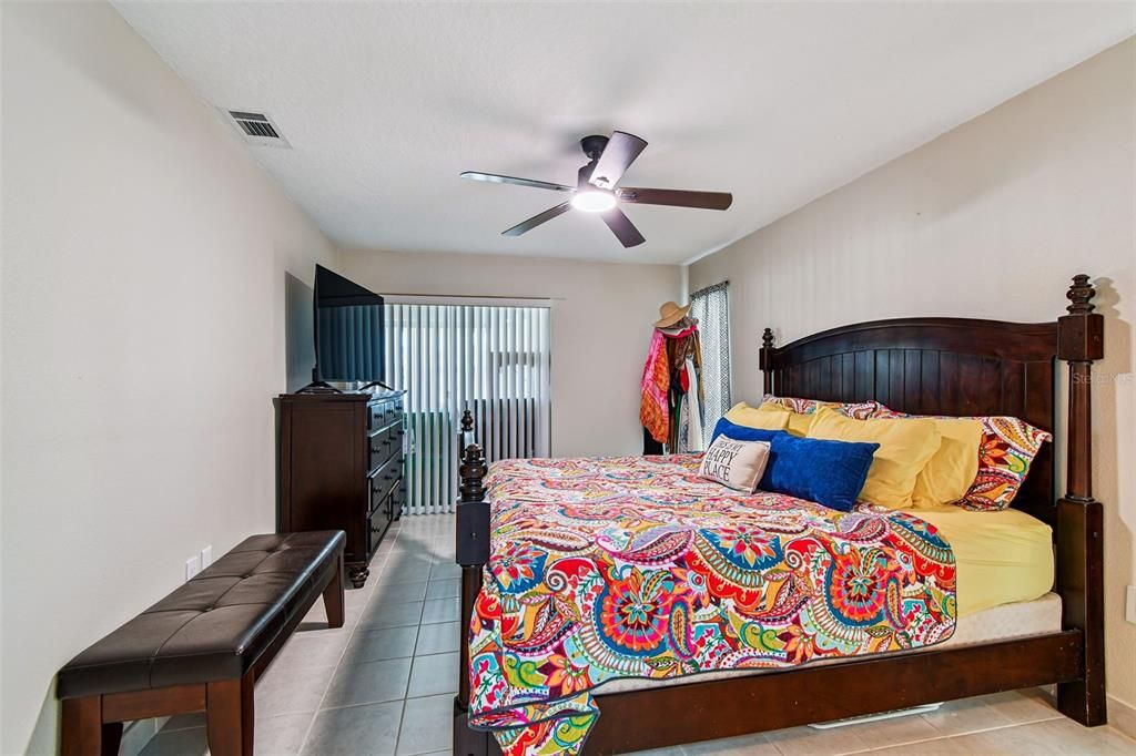 待售: $100,000 (2 贝兹, 2 浴室, 1088 平方英尺)