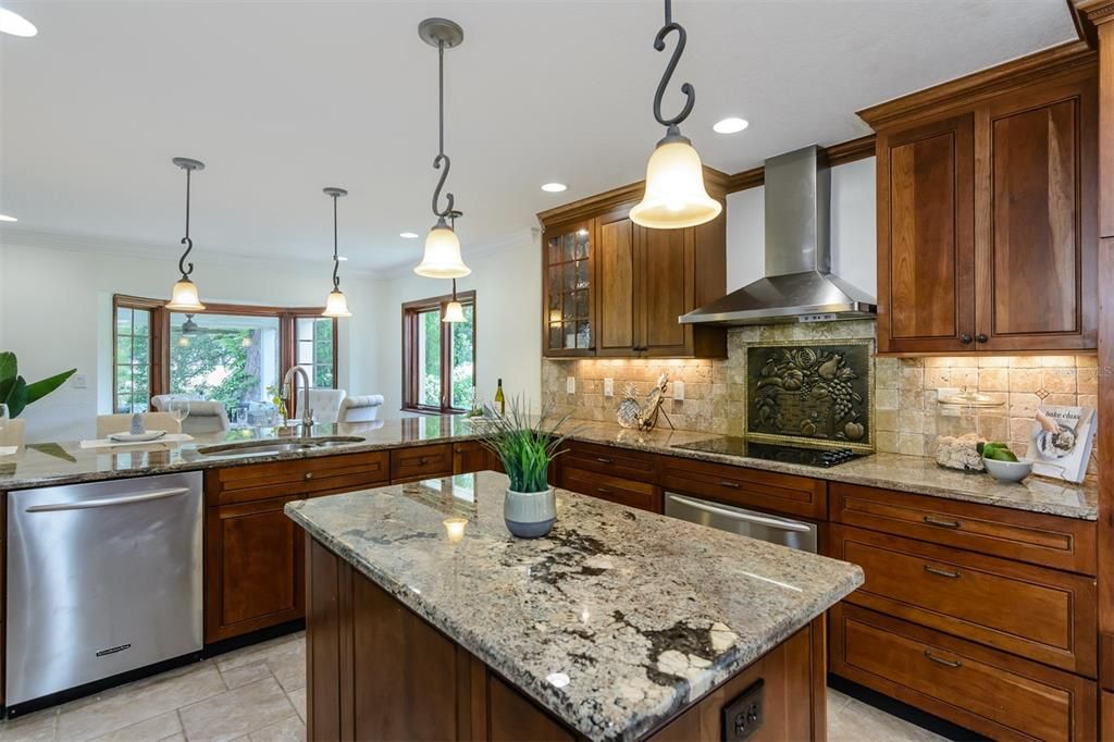 Active With Contract: $829,000 (4 beds, 3 baths, 2691 Square Feet)