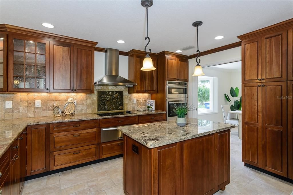 Active With Contract: $829,000 (4 beds, 3 baths, 2691 Square Feet)