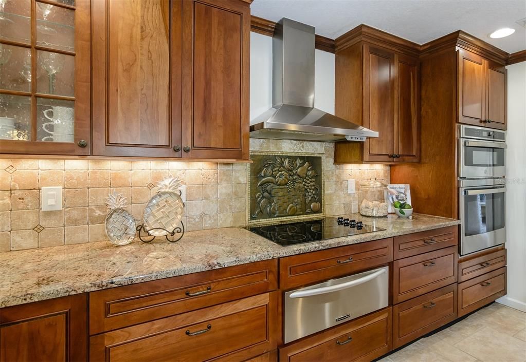 Active With Contract: $829,000 (4 beds, 3 baths, 2691 Square Feet)