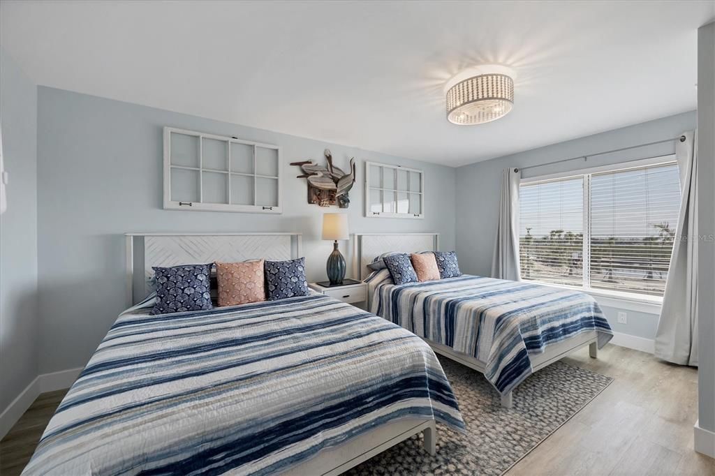 出租: $3,500 (2 贝兹, 2 浴室, 1248 平方英尺)