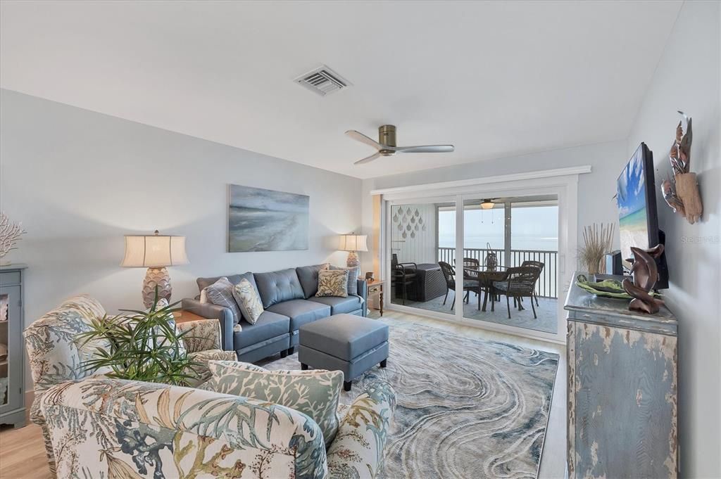 出租: $3,500 (2 贝兹, 2 浴室, 1248 平方英尺)