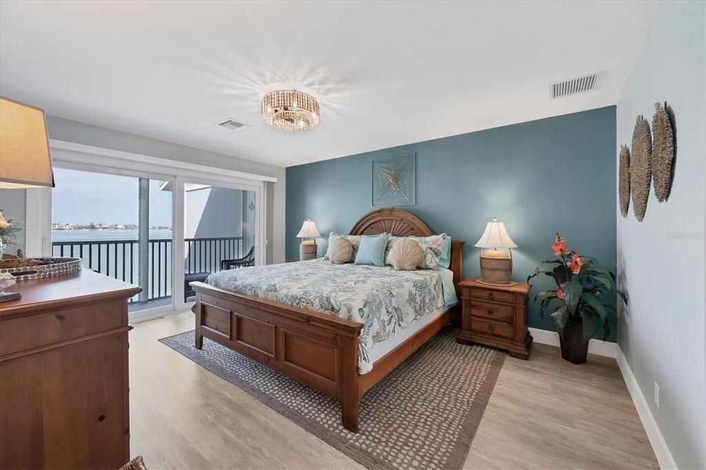 出租: $3,500 (2 贝兹, 2 浴室, 1248 平方英尺)