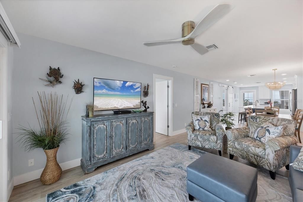 出租: $3,500 (2 贝兹, 2 浴室, 1248 平方英尺)