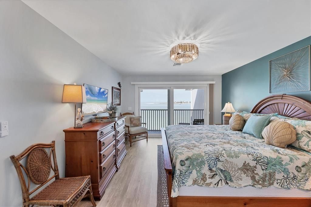 出租: $3,500 (2 贝兹, 2 浴室, 1248 平方英尺)