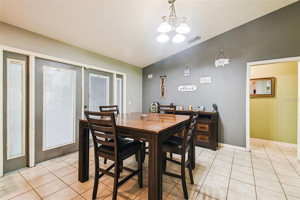 For Sale: $729,000 (4 beds, 4 baths, 3058 Square Feet)