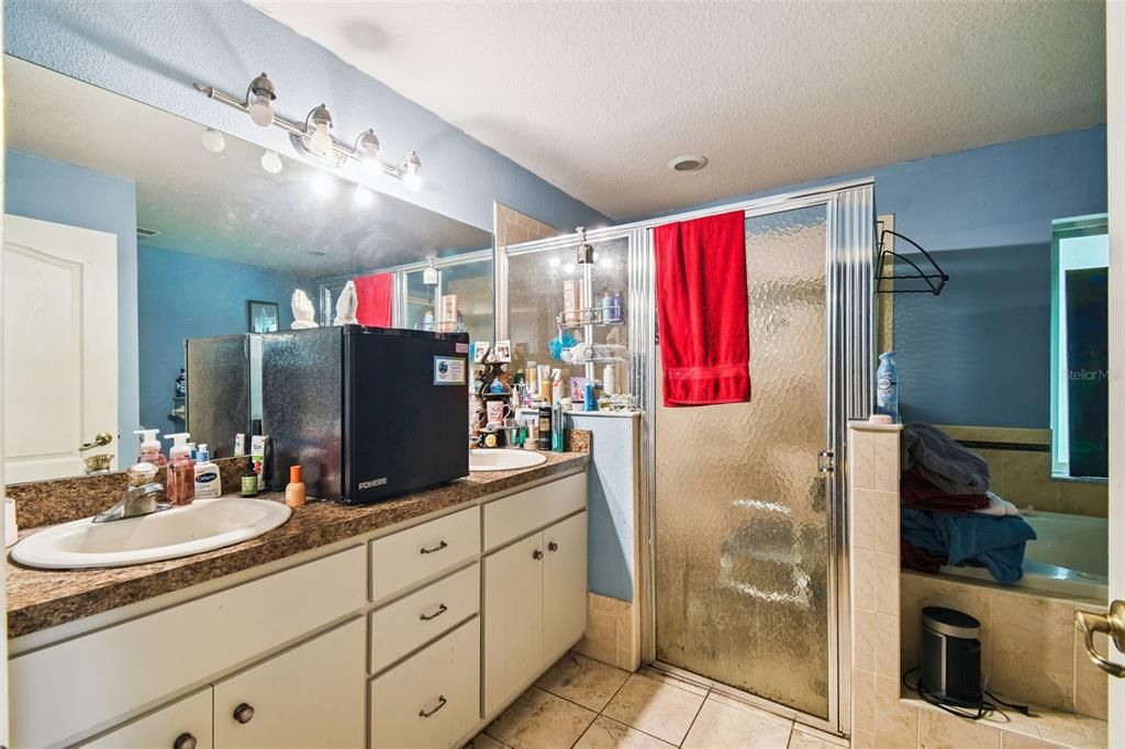 For Sale: $729,000 (4 beds, 4 baths, 3058 Square Feet)