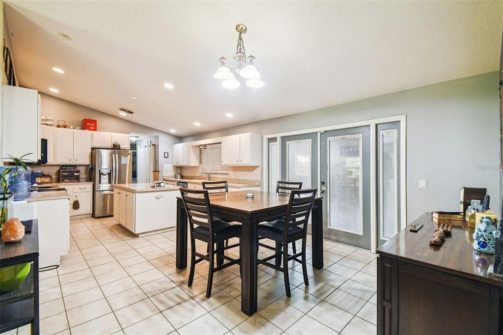 For Sale: $729,000 (4 beds, 4 baths, 3058 Square Feet)