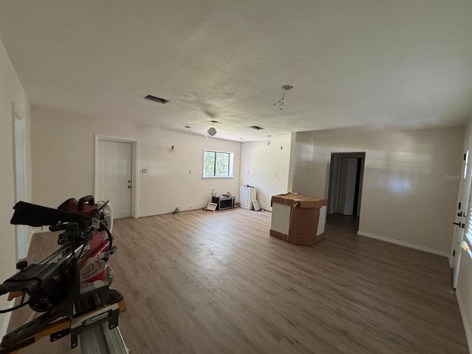 For Sale: $209,900 (3 beds, 2 baths, 1500 Square Feet)