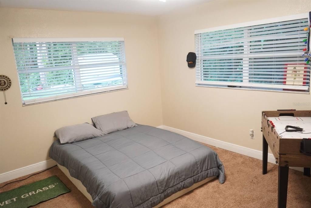 For Sale: $525,000 (4 beds, 2 baths, 1785 Square Feet)