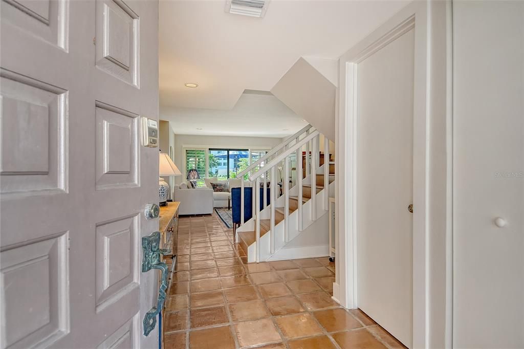 For Sale: $799,000 (3 beds, 2 baths, 1690 Square Feet)