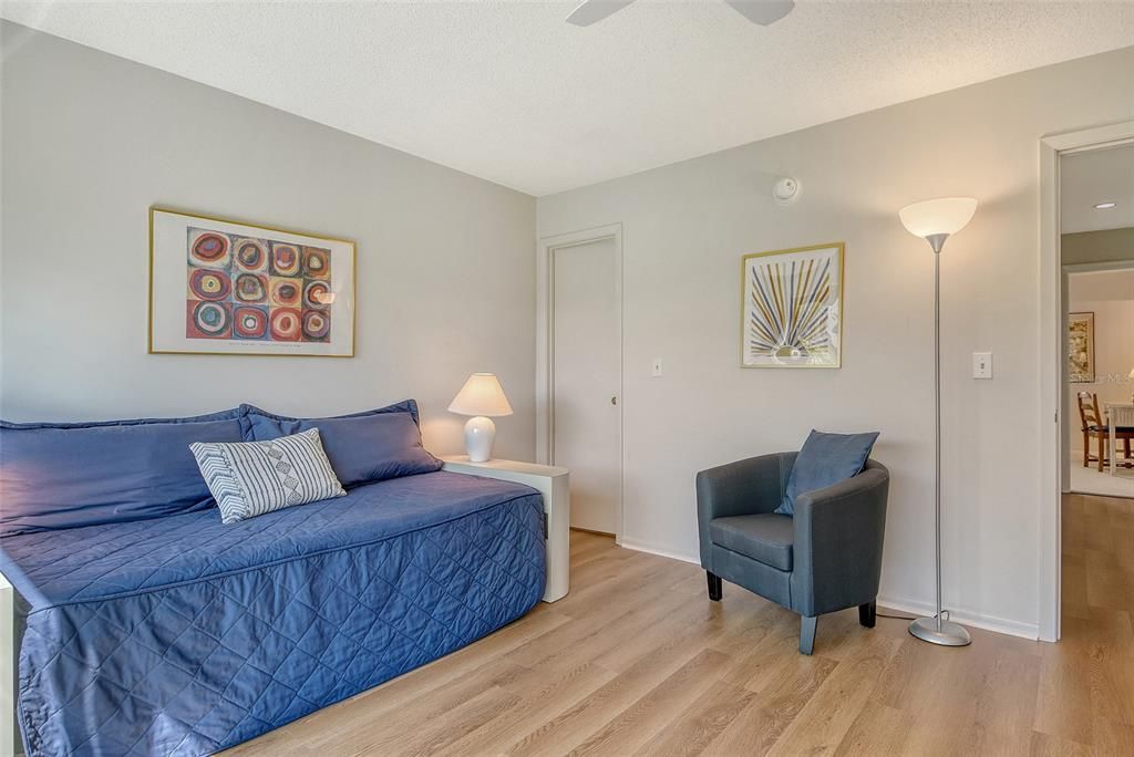 For Sale: $799,000 (3 beds, 2 baths, 1690 Square Feet)