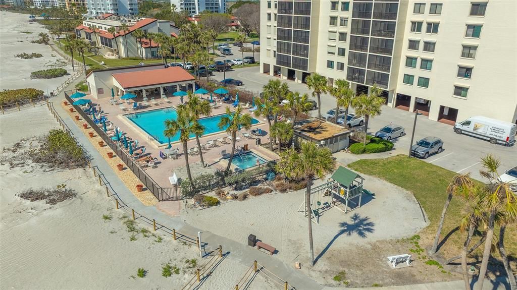 For Sale: $799,000 (3 beds, 2 baths, 1690 Square Feet)