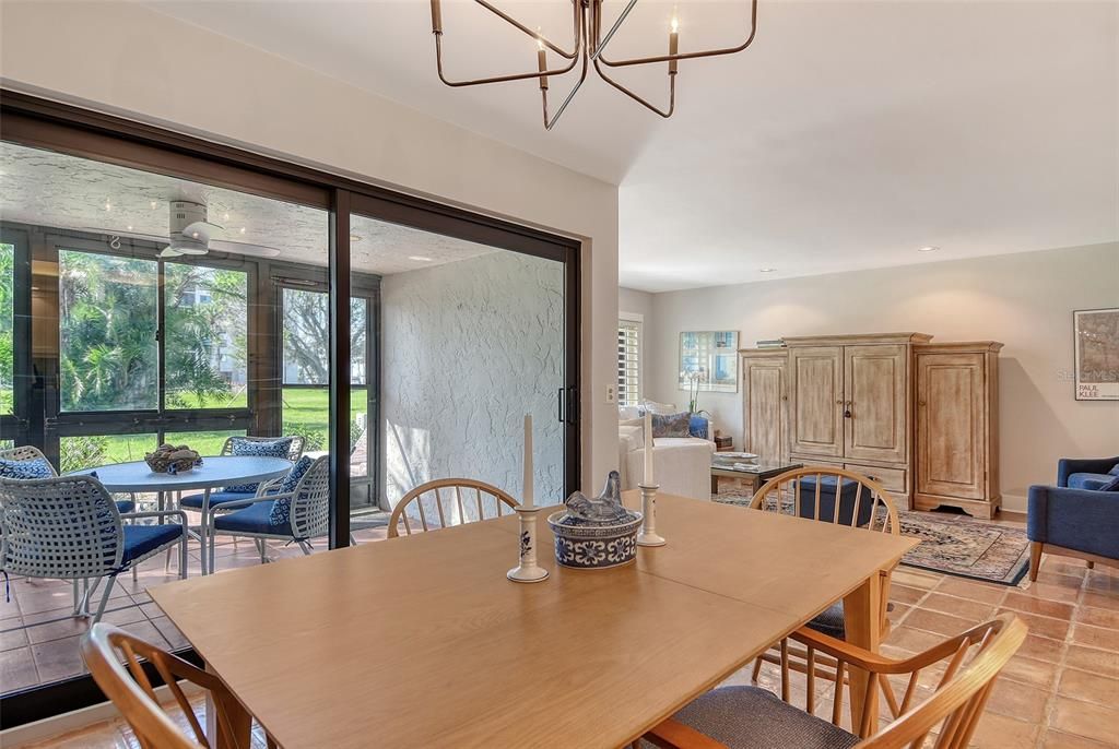 For Sale: $799,000 (3 beds, 2 baths, 1690 Square Feet)