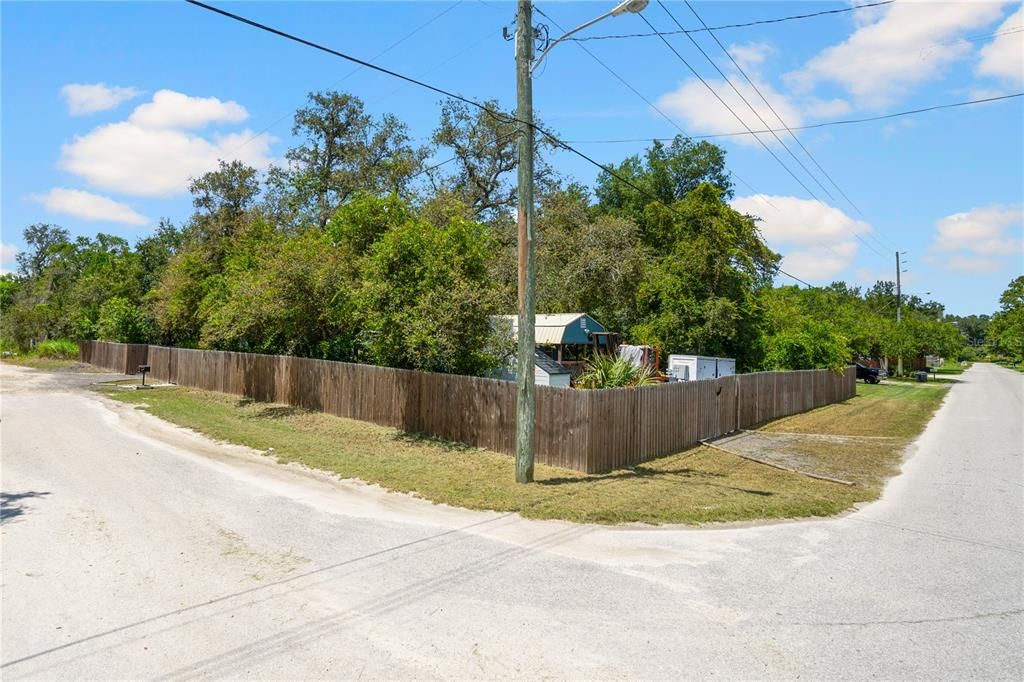 合同活跃: $179,800 (0.35 acres)