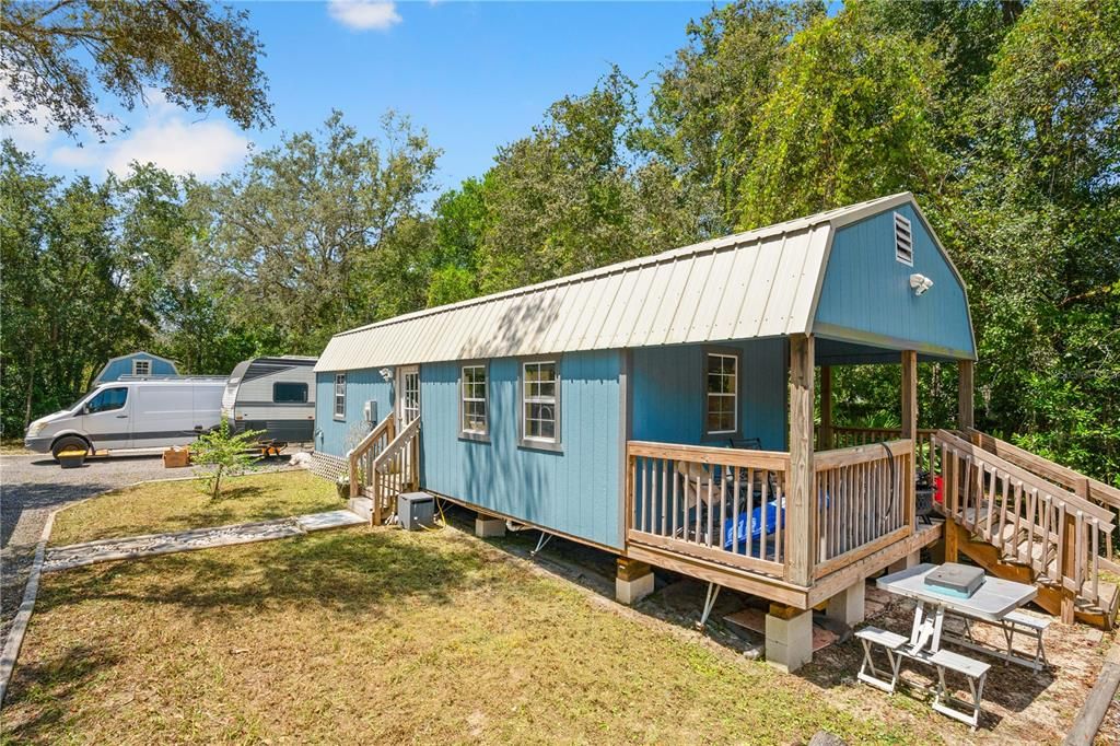 合同活跃: $179,800 (0.35 acres)