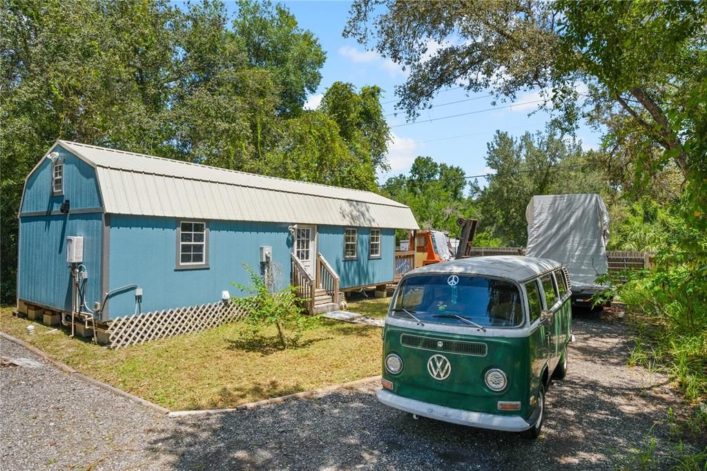 合同活跃: $179,800 (0.35 acres)