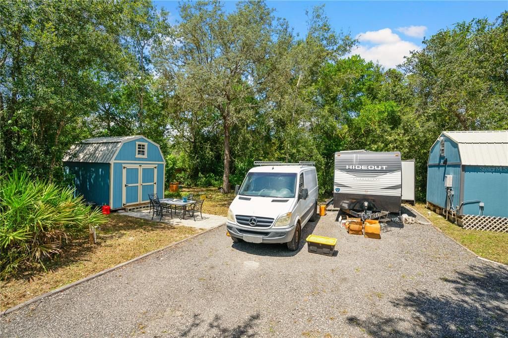 合同活跃: $179,800 (0.35 acres)