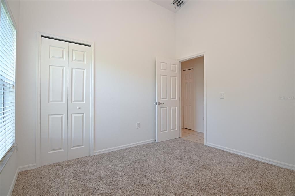 Active With Contract: $279,900 (4 beds, 2 baths, 1933 Square Feet)