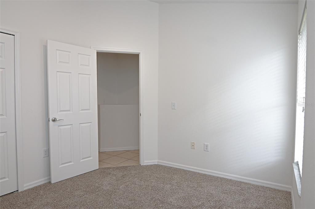 Active With Contract: $279,900 (4 beds, 2 baths, 1933 Square Feet)