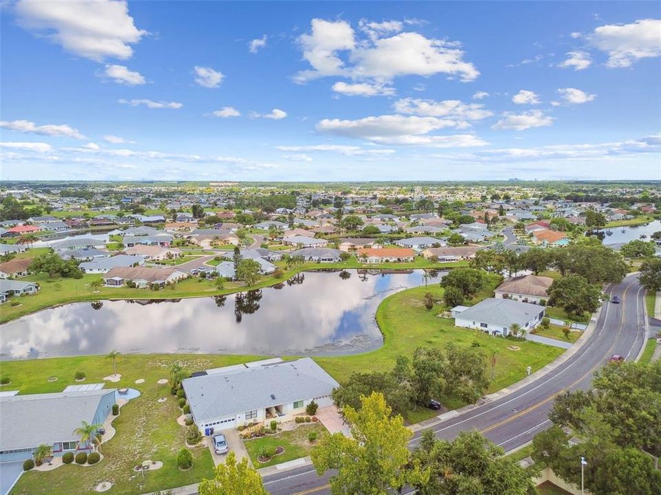 На продажу: $284,900 (2 спален, 2 ванн, 1598 Квадратных фут)